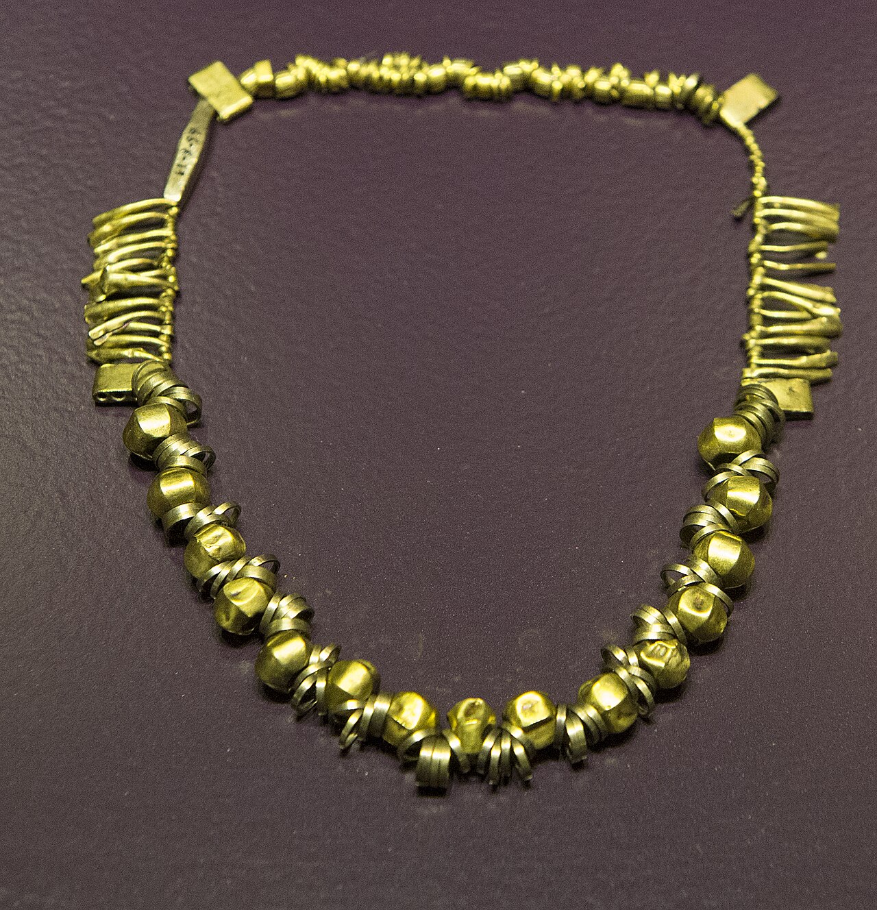 Willow Minimalist Bar Necklace