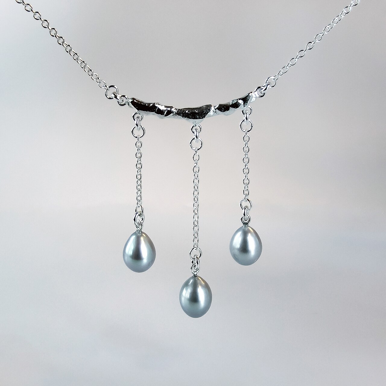 Luna Pearl Drop Necklace